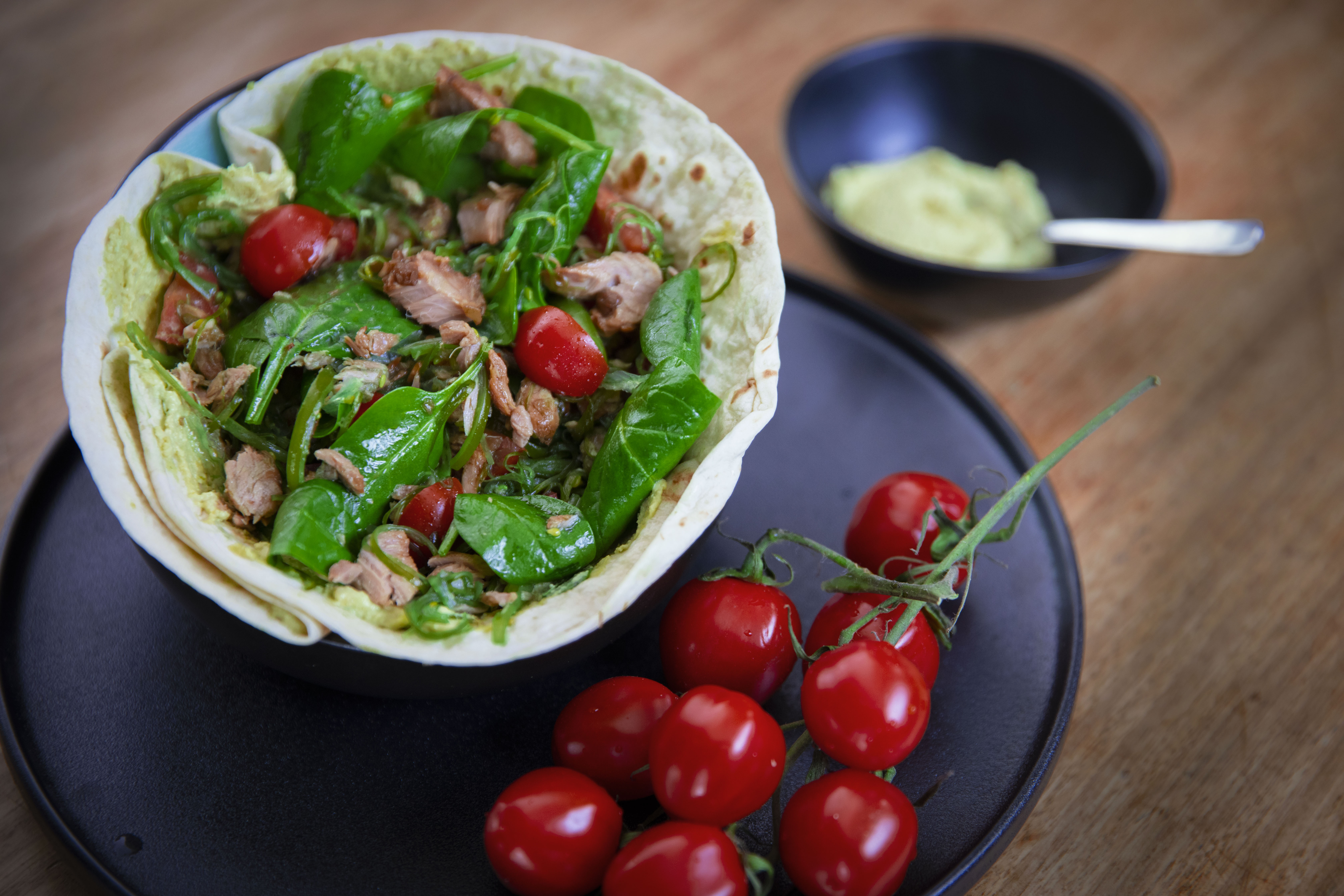 Salade wrap met tonijn, zeewier en spinazie Een gerecht van John West
